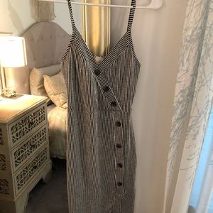 Curve-Hugging Summertime Dress